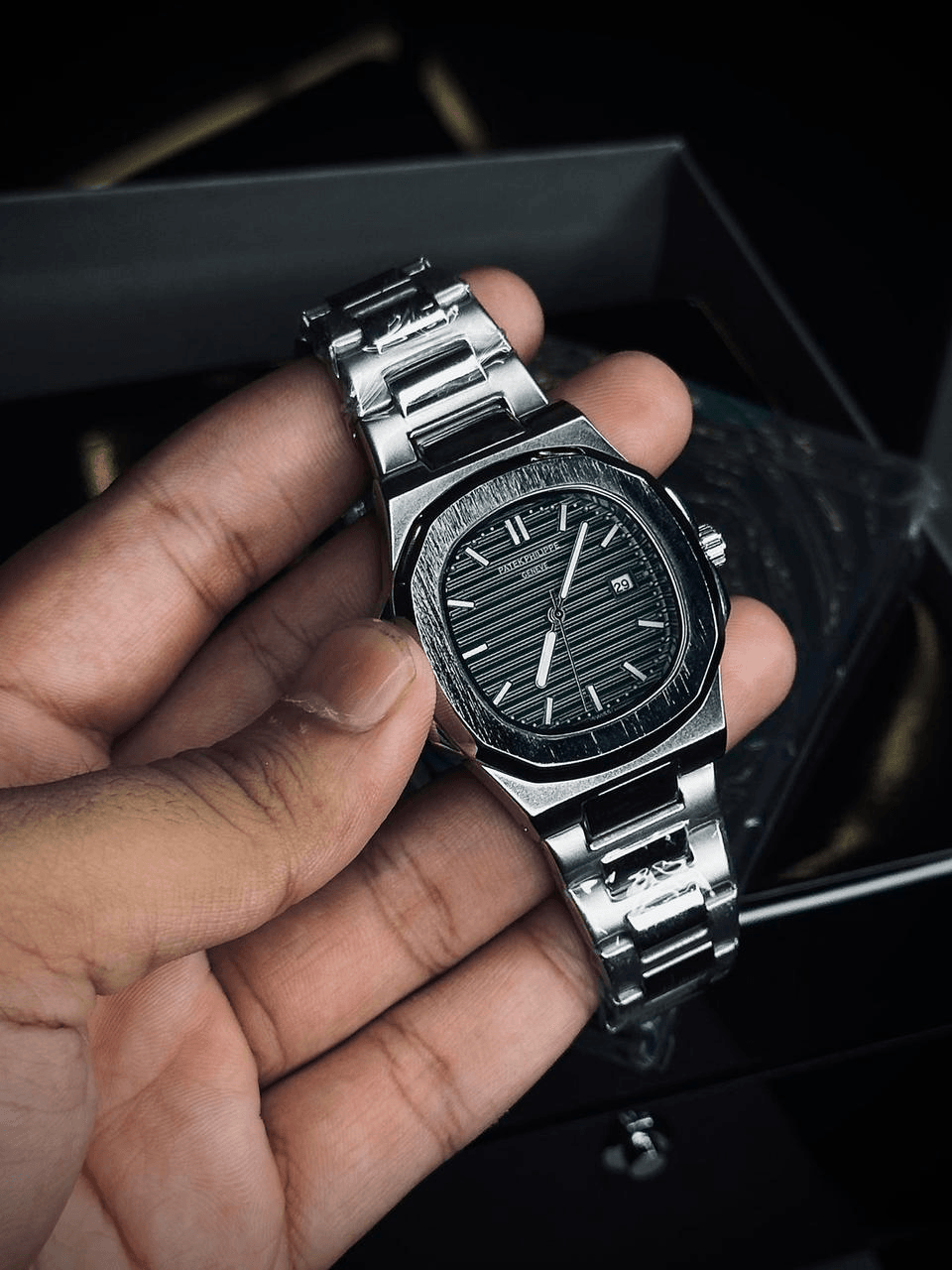 Men’s Luxury Chronograph Watch – Stainless Steel Case with Textured Silicone Strap