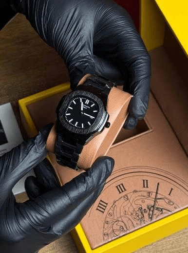 Men’s Luxury Chronograph Watch – Stainless Steel Case with Textured Silicone Strap