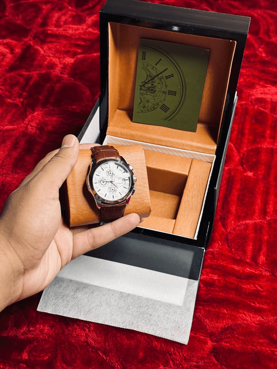 Men’s Luxury Chronograph Watch – Stainless Steel Case with Textured Silicone Strap (Copy)