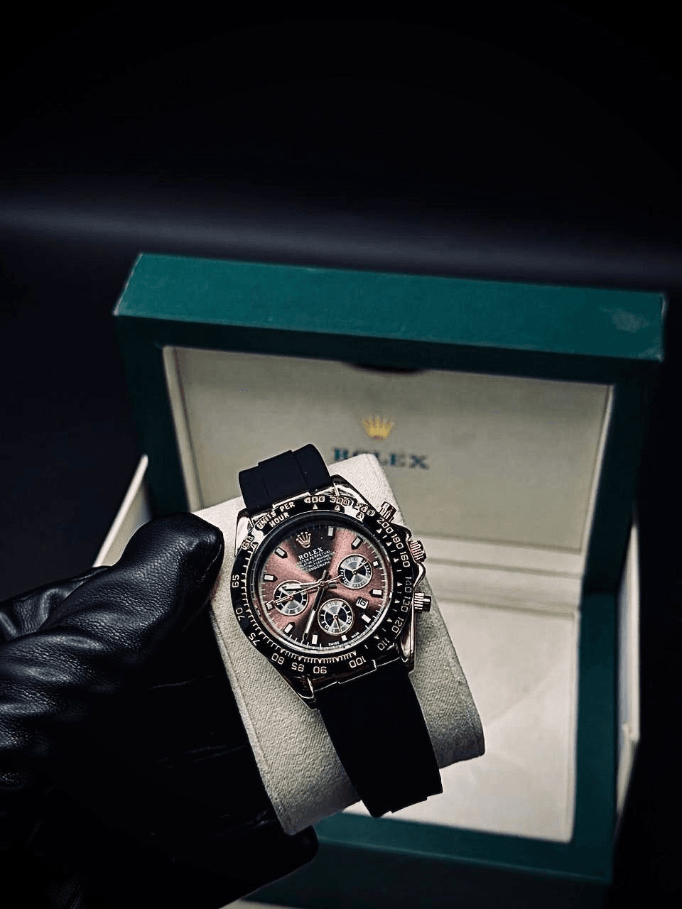 Men’s Luxury Chronograph Watch – Stainless Steel Case with Textured Silicone Strap